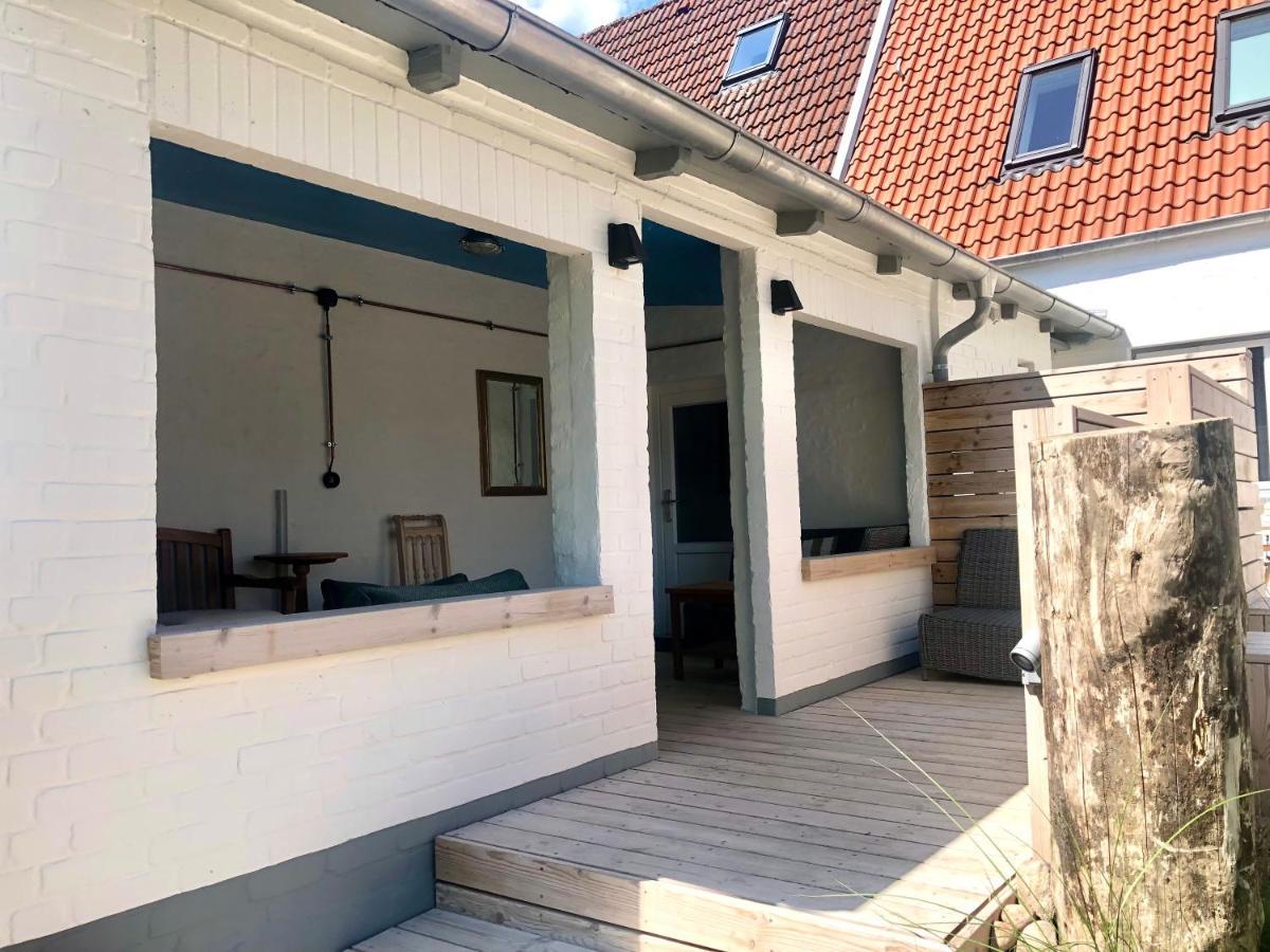 Gaestehaus Kajuete Direkt Am Wasser Friedrichstadt Ngoại thất bức ảnh