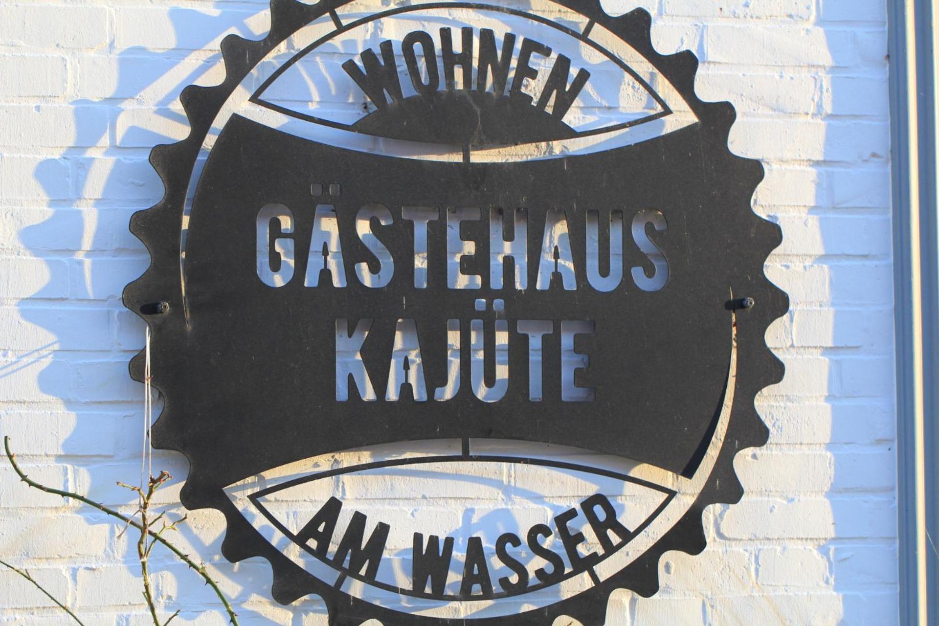 Gaestehaus Kajuete Direkt Am Wasser Friedrichstadt Ngoại thất bức ảnh