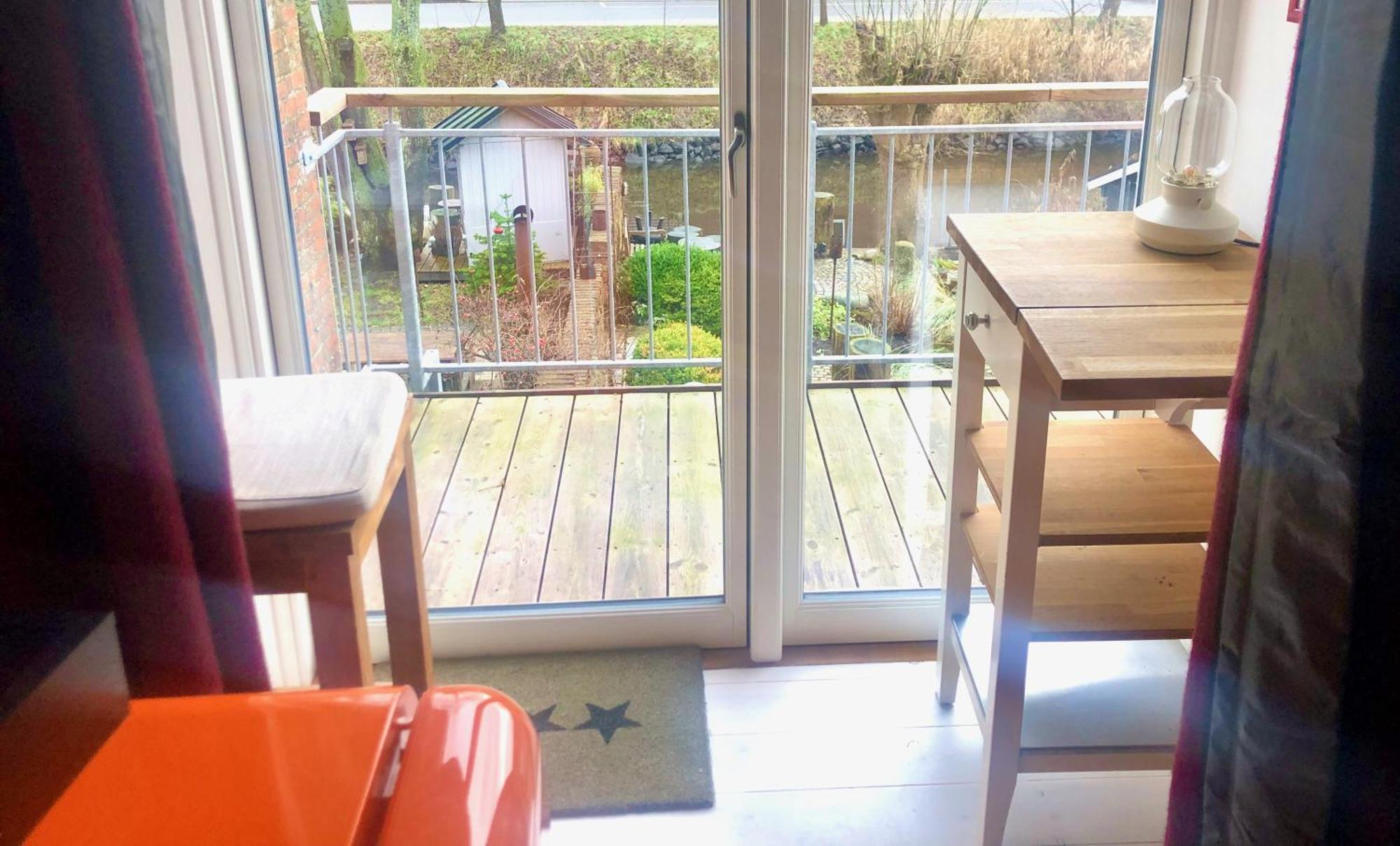 Gaestehaus Kajuete Direkt Am Wasser Friedrichstadt Ngoại thất bức ảnh