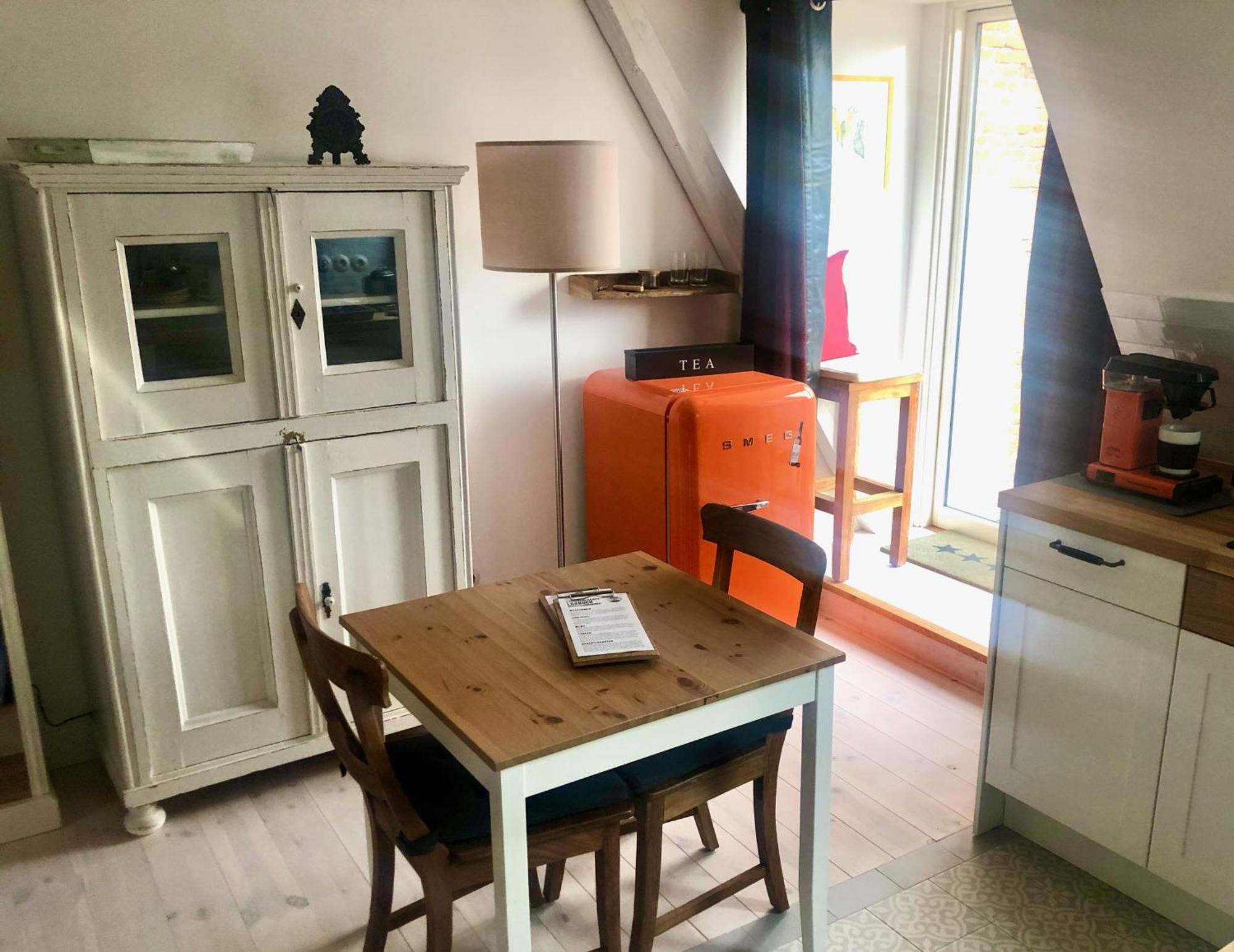 Gaestehaus Kajuete Direkt Am Wasser Friedrichstadt Phòng bức ảnh